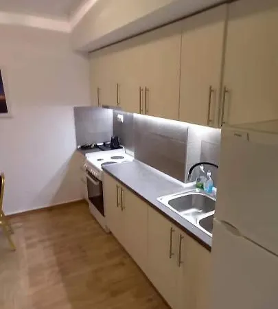 Perfect Place 71α Apartment *